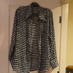 Metropolitan Houndstooth Sheer Blouse